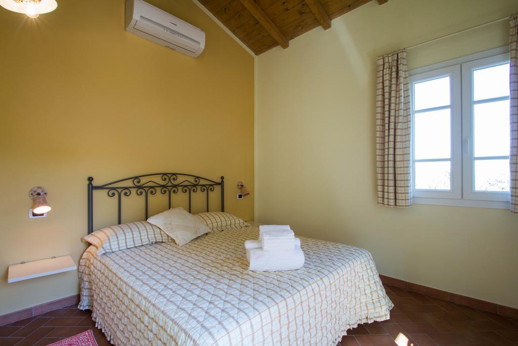 Agriturismo Ada Musso Ss Diano Borello Δωμάτιο φωτογραφία